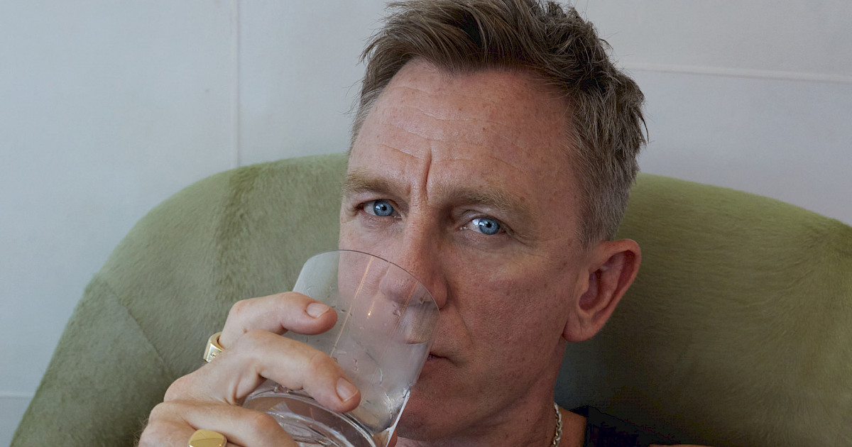 Daniel Craig Stars in Taika Waititi-Directed Belvedere Vodka Campaign – The  Hollywood Reporter